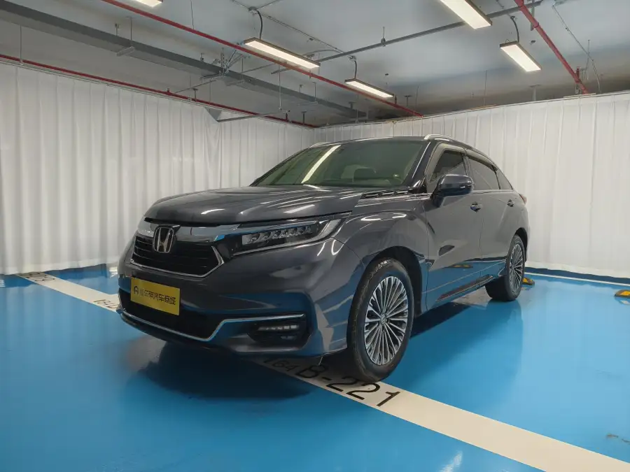 Honda Avancier 370 TURBO 9AT AWD