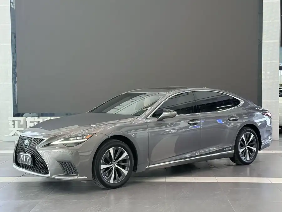 Lexus LS 500h