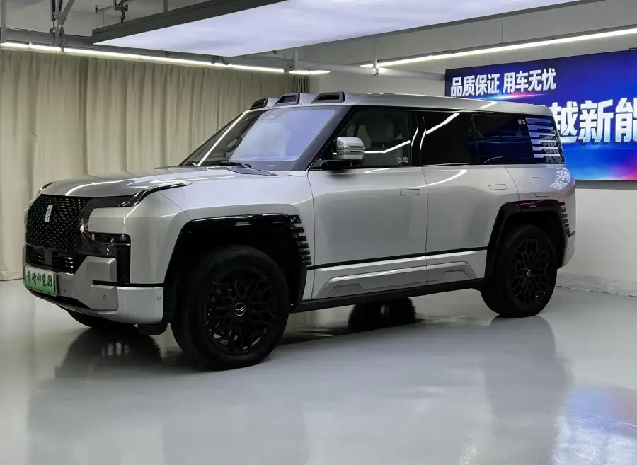 Yangwang U8 Luxury