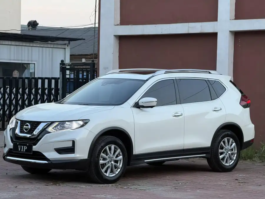 Nissan X-Trail 2.0L 2WD Smart