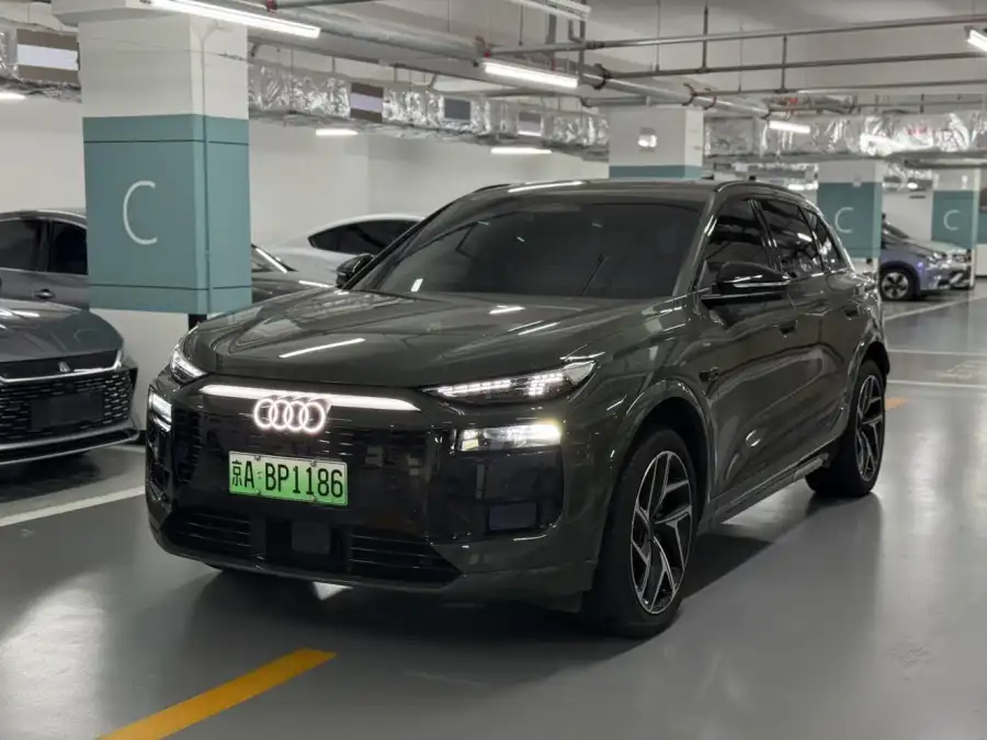 Audi Q6L e-tron