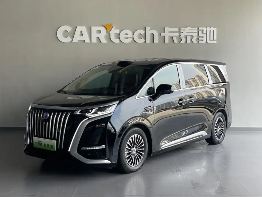 Denza D9 EV 600 4WD Premium