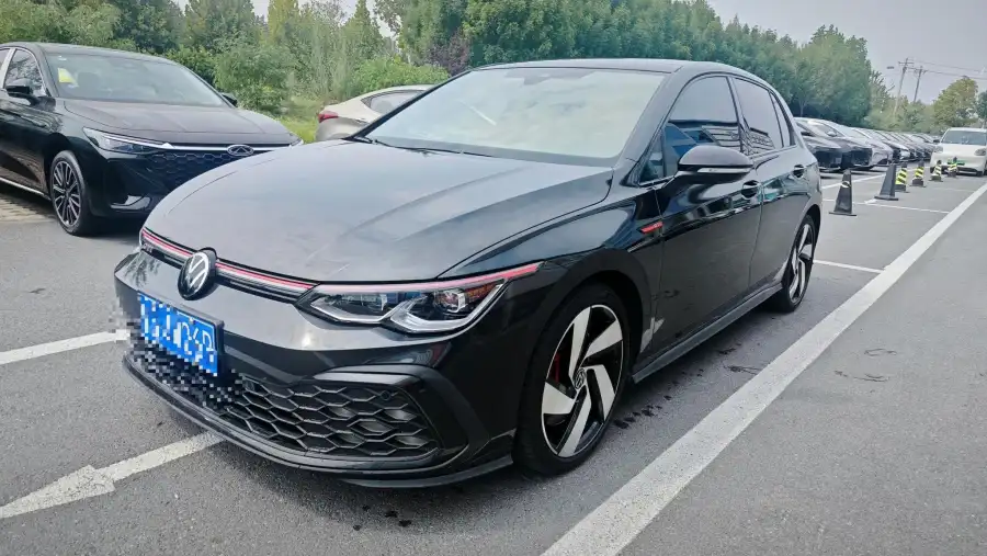 Volkswagen Golf GTI 380TSI DSG GTI