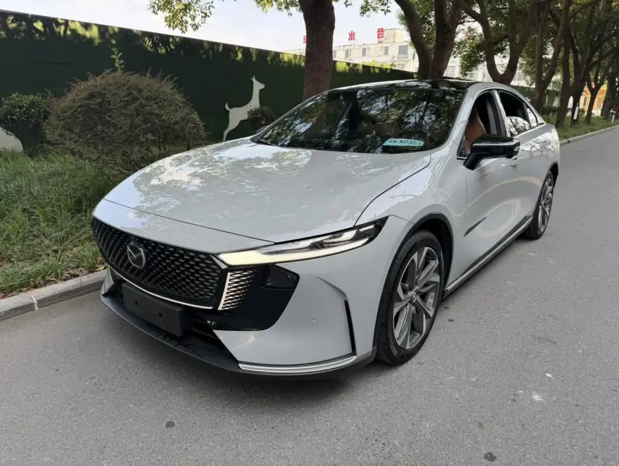Mazda EZ-6 200 Sport