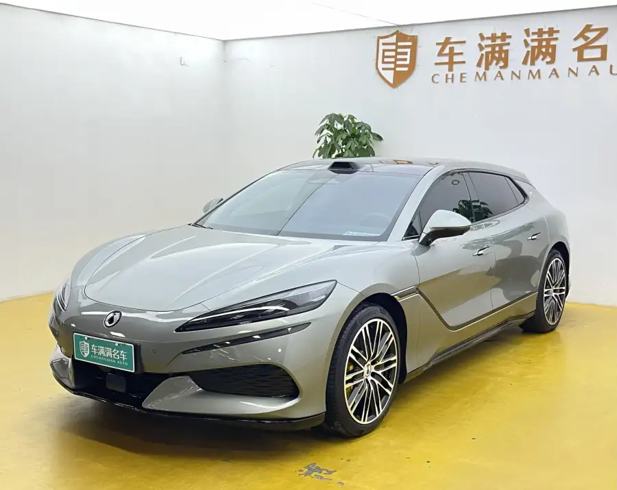 Denza Z9GT EV Flagship