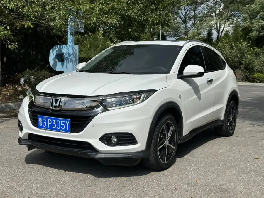 Honda Vezel 1.5L CVT · Pioneer