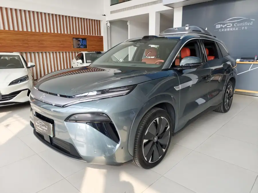 BYD Tang L DM DM-p 175KM 4WD