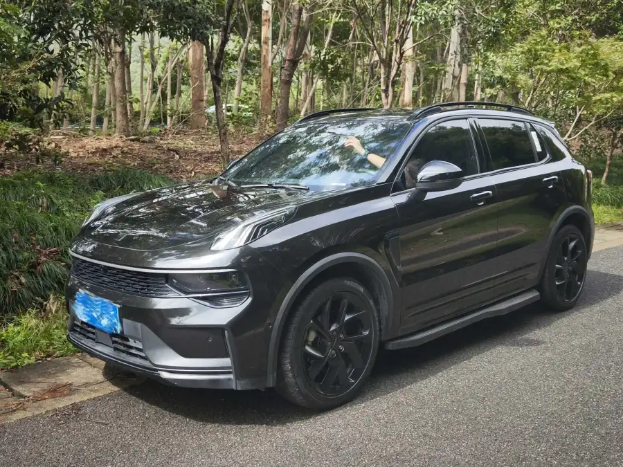 Lynk & Co 01 2.0TD 4WD
