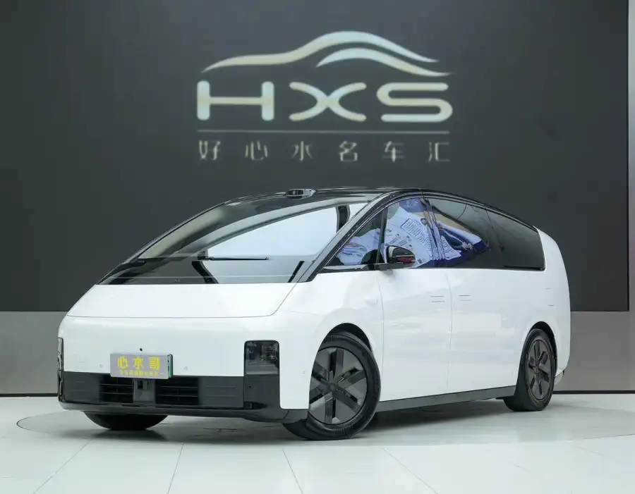 Li Auto MEGA Home