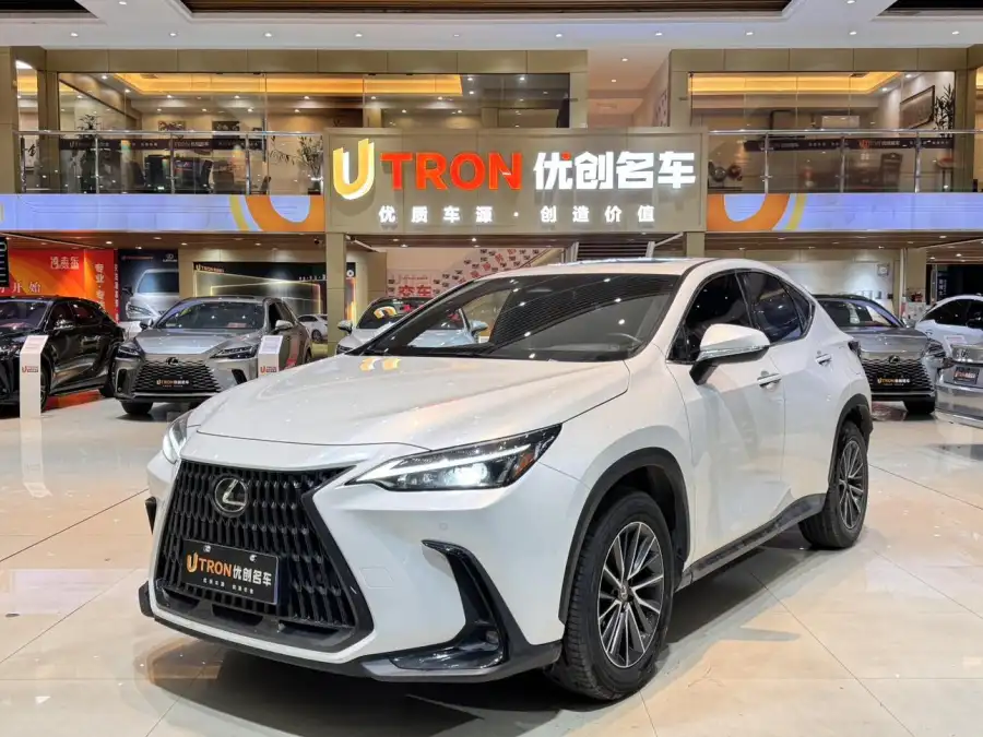 Lexus NX 350h 2WD