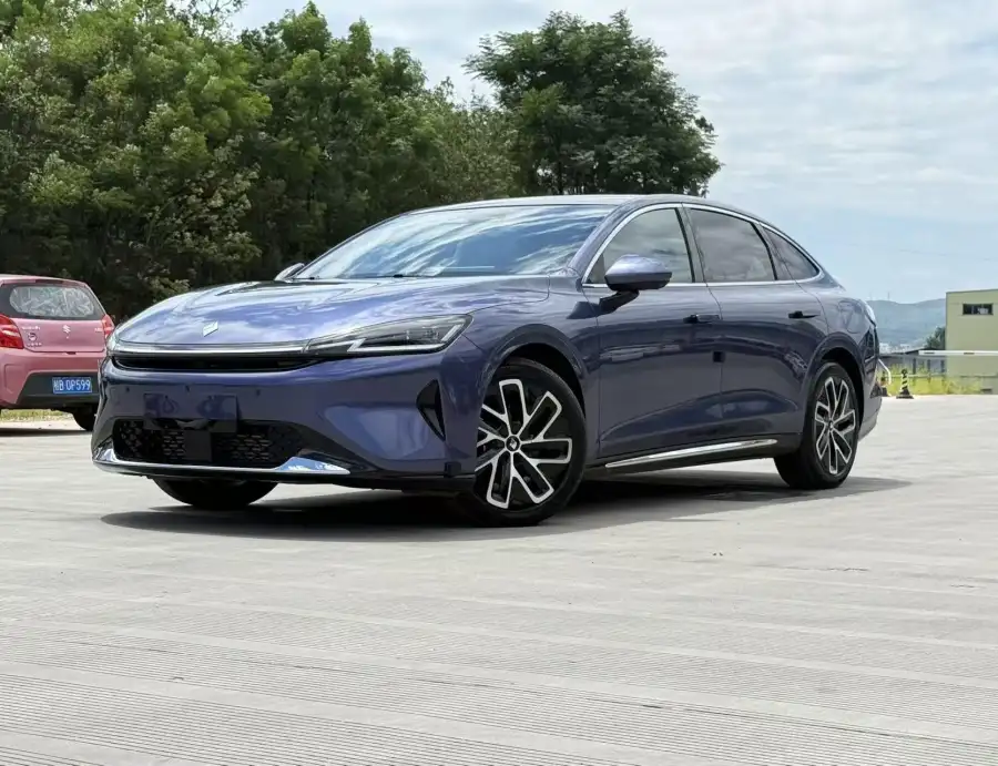 Baojun Xiangjing PHEV 140km Luxury