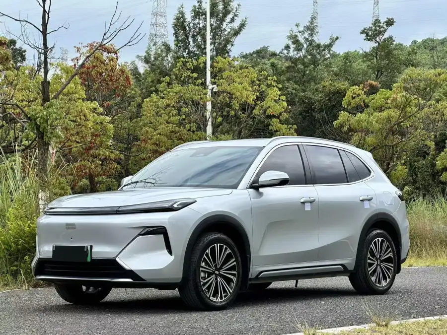 Geely Galaxy Starship 7 EM-i 120KM