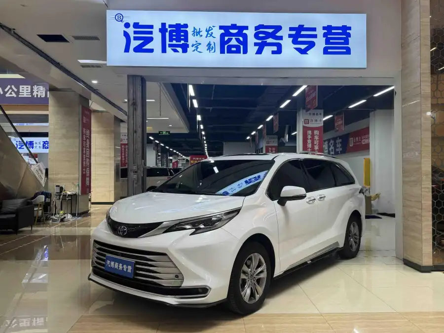 Toyota Sienna 2.5L
