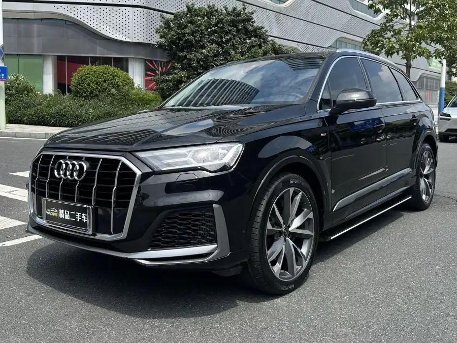 Audi Q7 55 TFSI quattro S line Sport