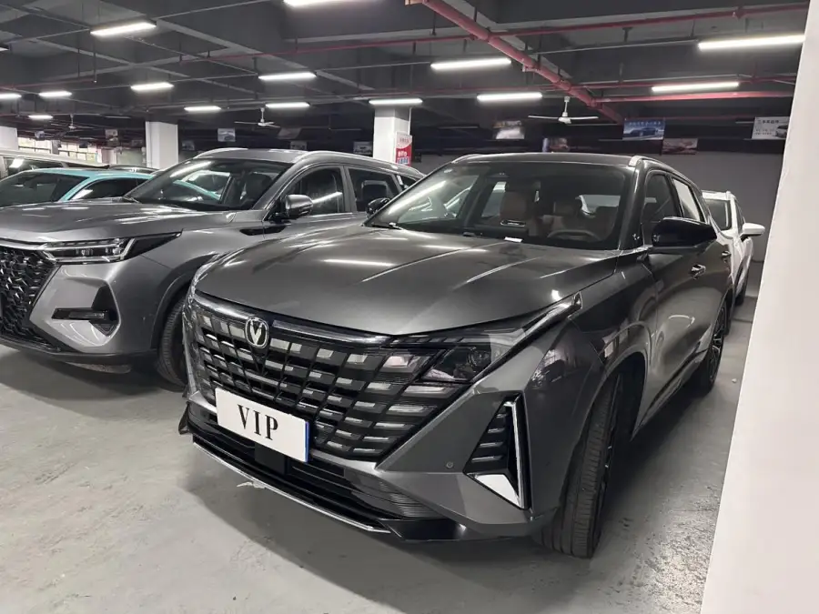 Changan UNI-Z 1.5T DCT Premium