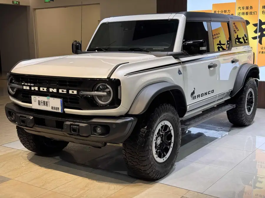 Ford Bronco 2.3T Off-road