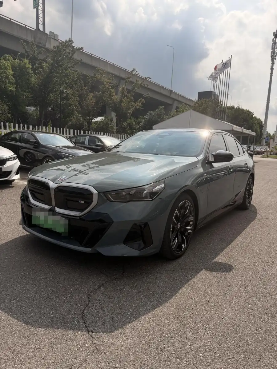 BMW i5 (Import) M60 xDrive