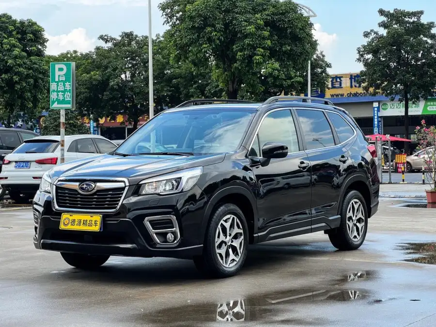 Subaru FORESTER 2.0i Luxury EyeSight