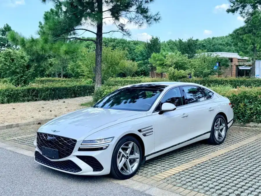 Genesis G80 2.5T 4WD Luxury