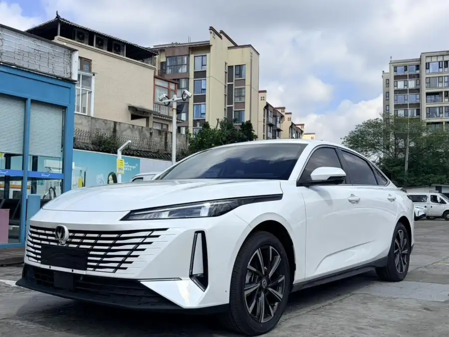 Changan Eado 1.5T DCT 500Bar Premium