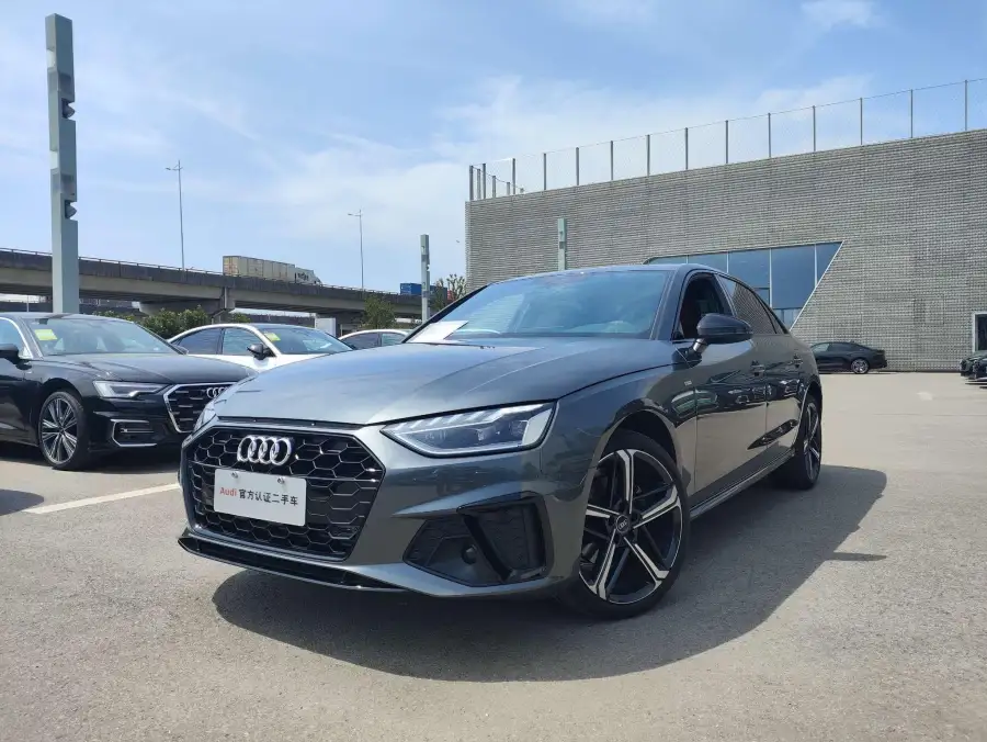 Audi A4L 40 TFSI
