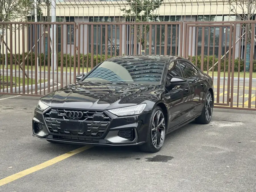 Audi A7L 45 TFSI quattro Black Knight