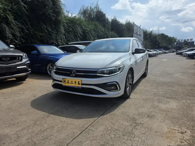 Volkswagen Bora 200TSI DSG
