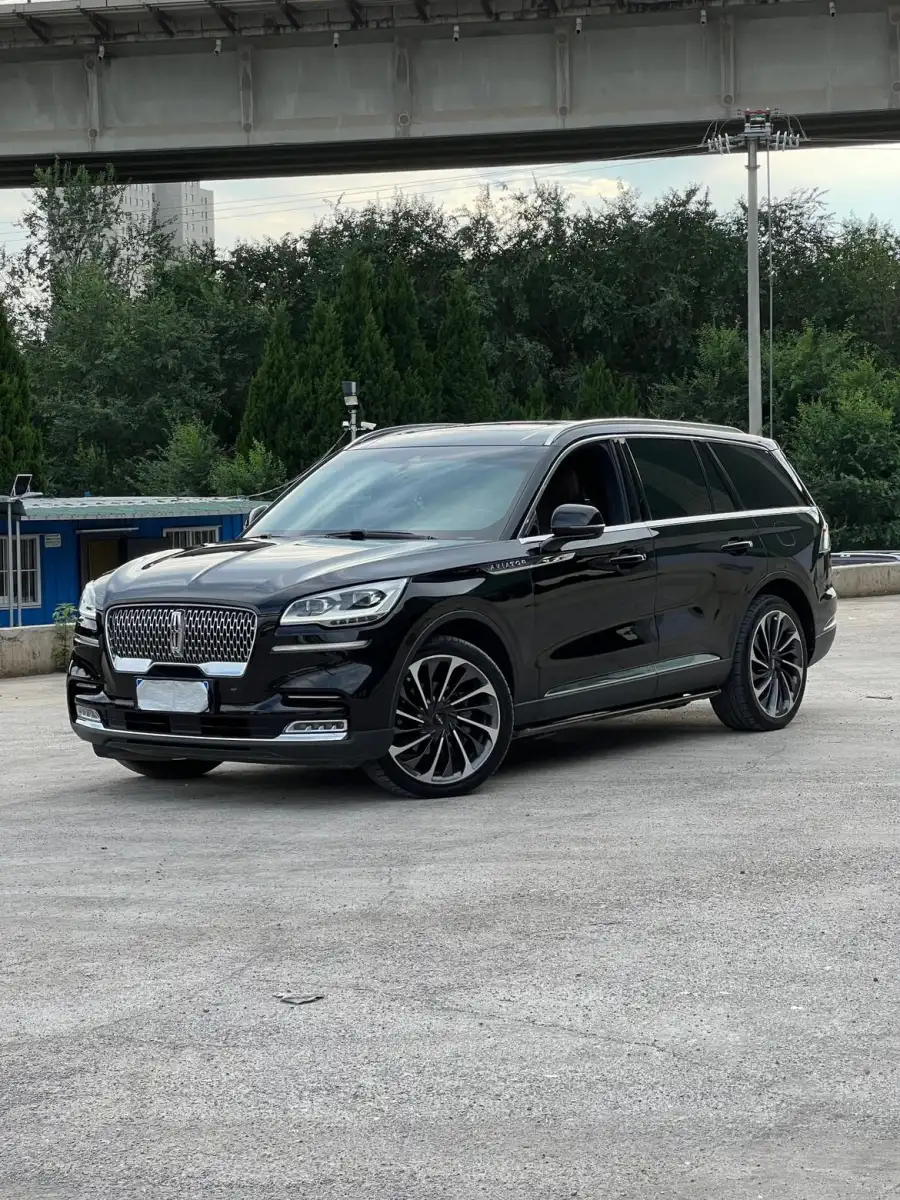 Lincoln Aviator 3.0T V6 4WD