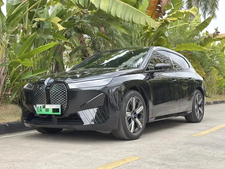 BMW iX xDrive40