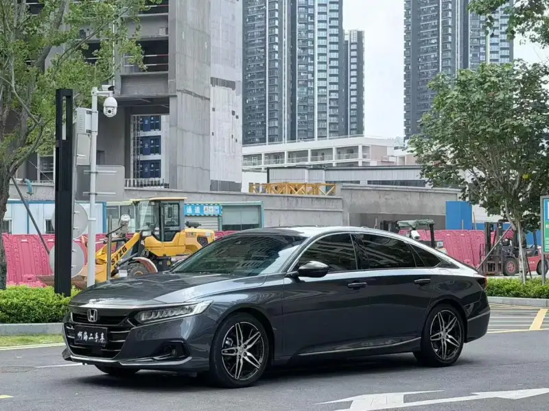Honda Accord 260TURBO · Premium