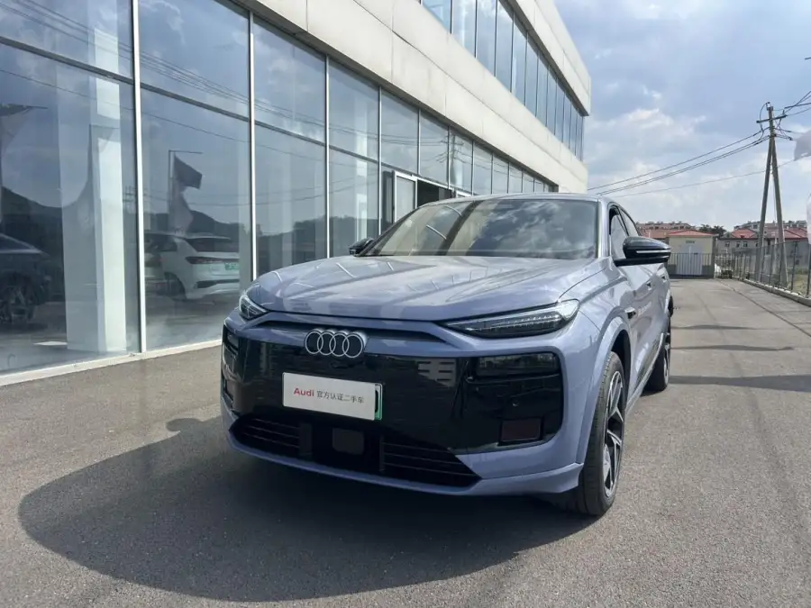 Audi Q6L Sportback e-tron Long Range