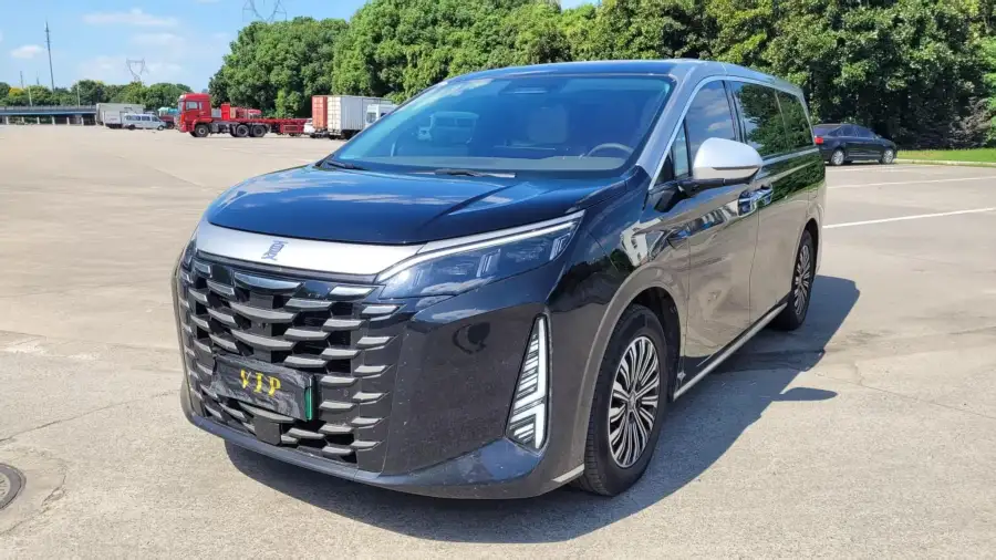 BYD Xia DM-i 180KM
