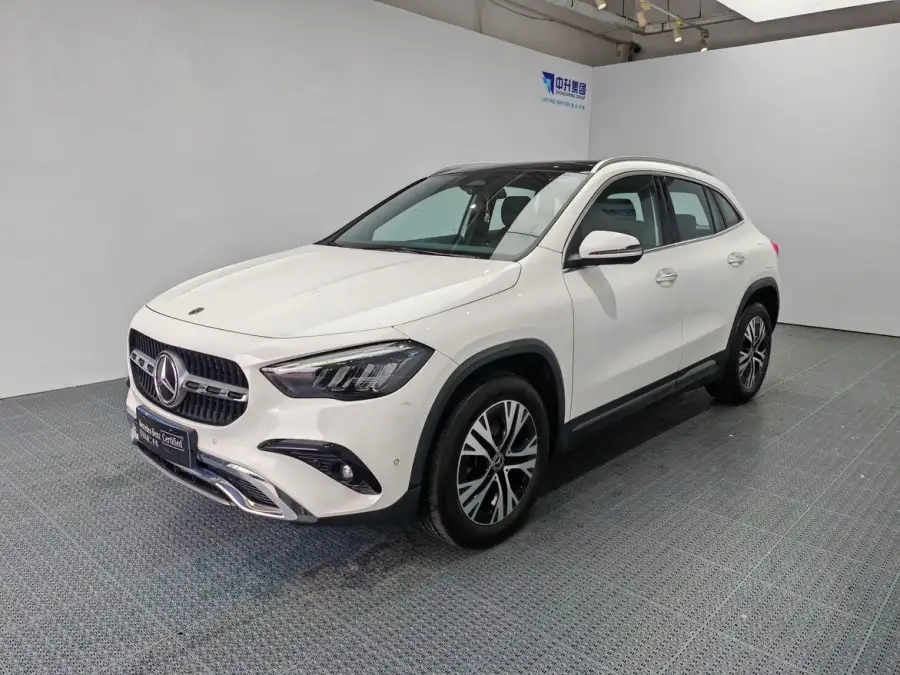 Mercedes-Benz GLA GLA 220