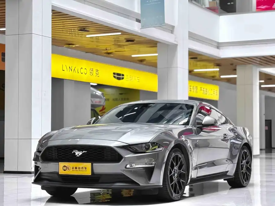 Ford Mustang 2.3T EcoBoost