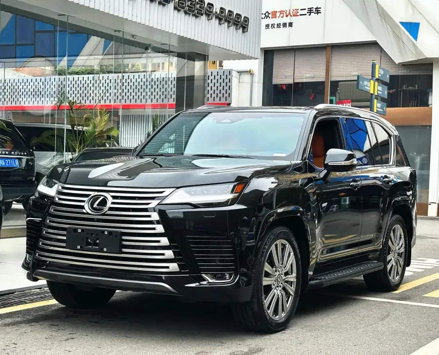 Lexus LX 700h VIP
