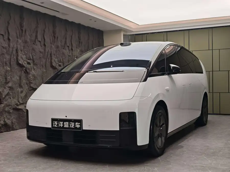 Li Auto MEGA Home