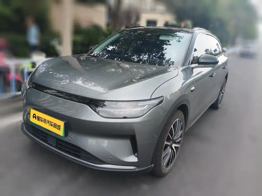 Leapmotor C11