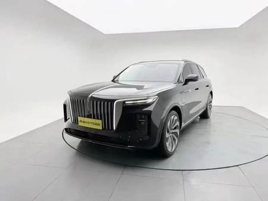 Hongqi E-HS9 660km 4 места