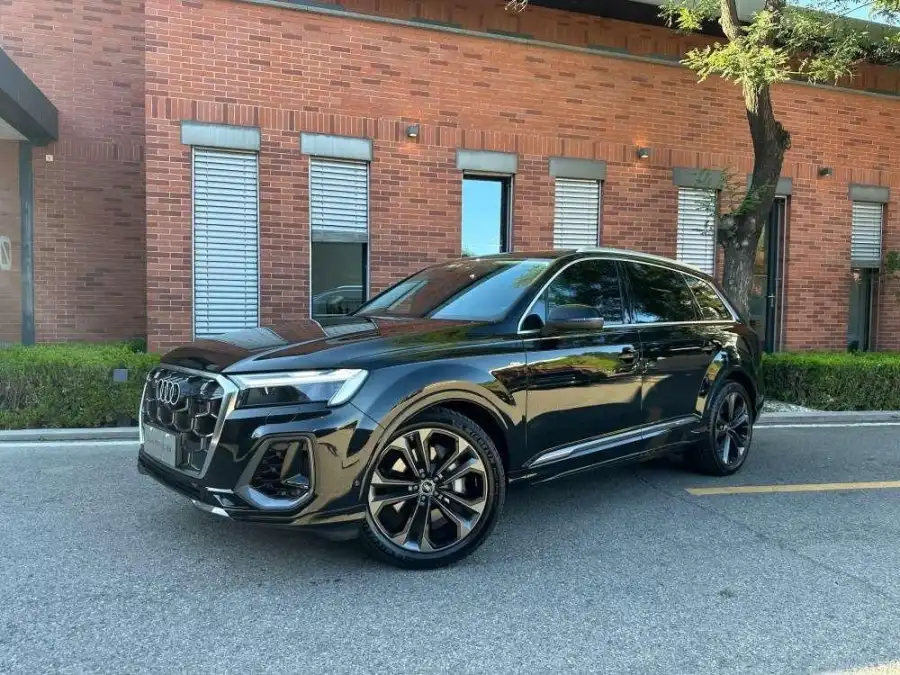 Audi Q7 55 TFSI quattro S line Sport