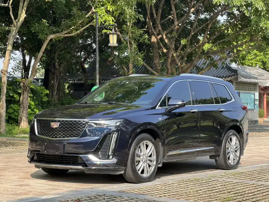 Cadillac XT6 2.0T 6 мест 2WD Luxury