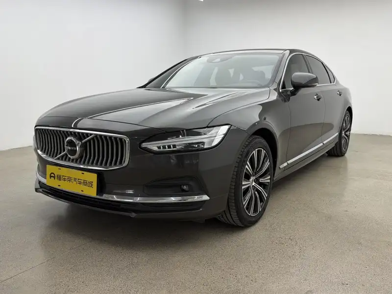 Volvo S90 B5 Luxury