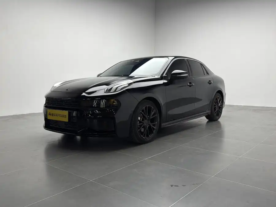 Lynk & Co 03 2.0TD DCT Pro