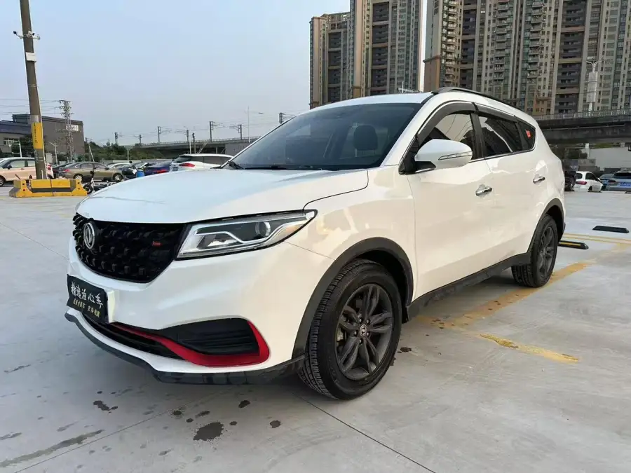 Dongfeng Fengon 580 ★ 1.5TGDI Flagship