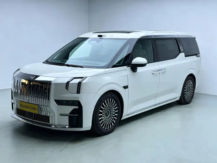 Zeekr 009 6 мест 4WD 108kWh