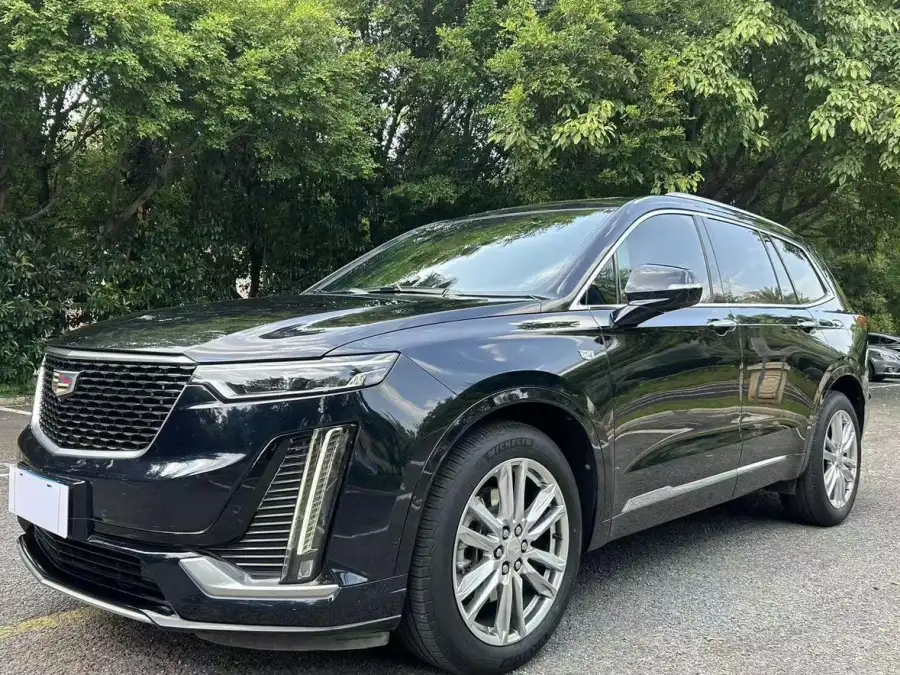 Cadillac XT6 2.0T 6 мест 2WD Luxury