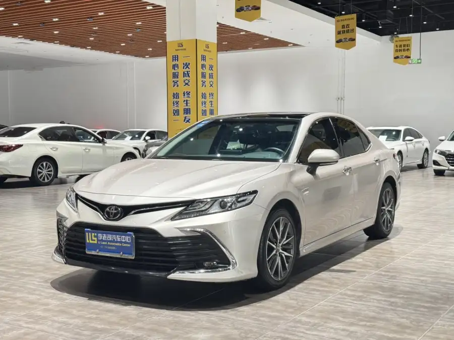 Toyota Camry 2.5G Luxury