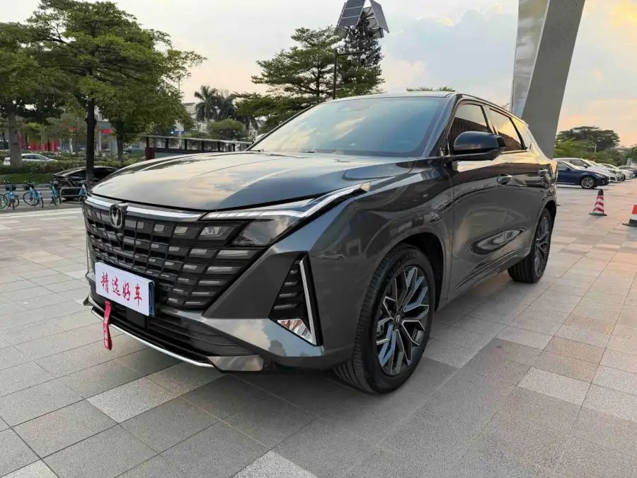Changan UNI-Z 1.5T DCT Luxury