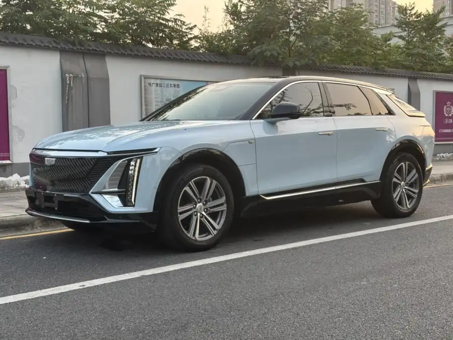 Cadillac IQ Lyriq RWD Long Range Luxury