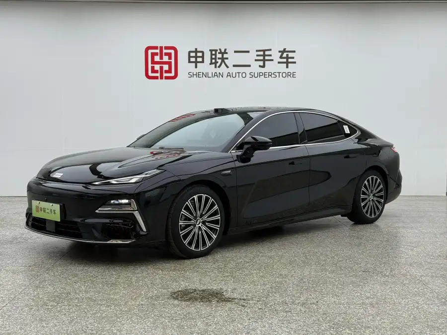 Geely Galaxy Starshine 8 PHEV 130km EM-P