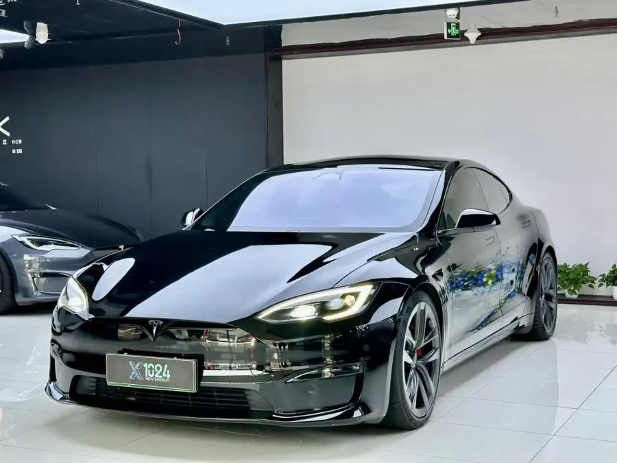 Tesla Model S Plaid
